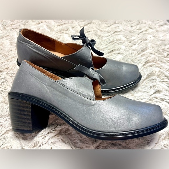 Spring Step Welch Grey Leather Mary Janes Bohemian Timeless Feminine 
Size 10 - Picture 2 of 9